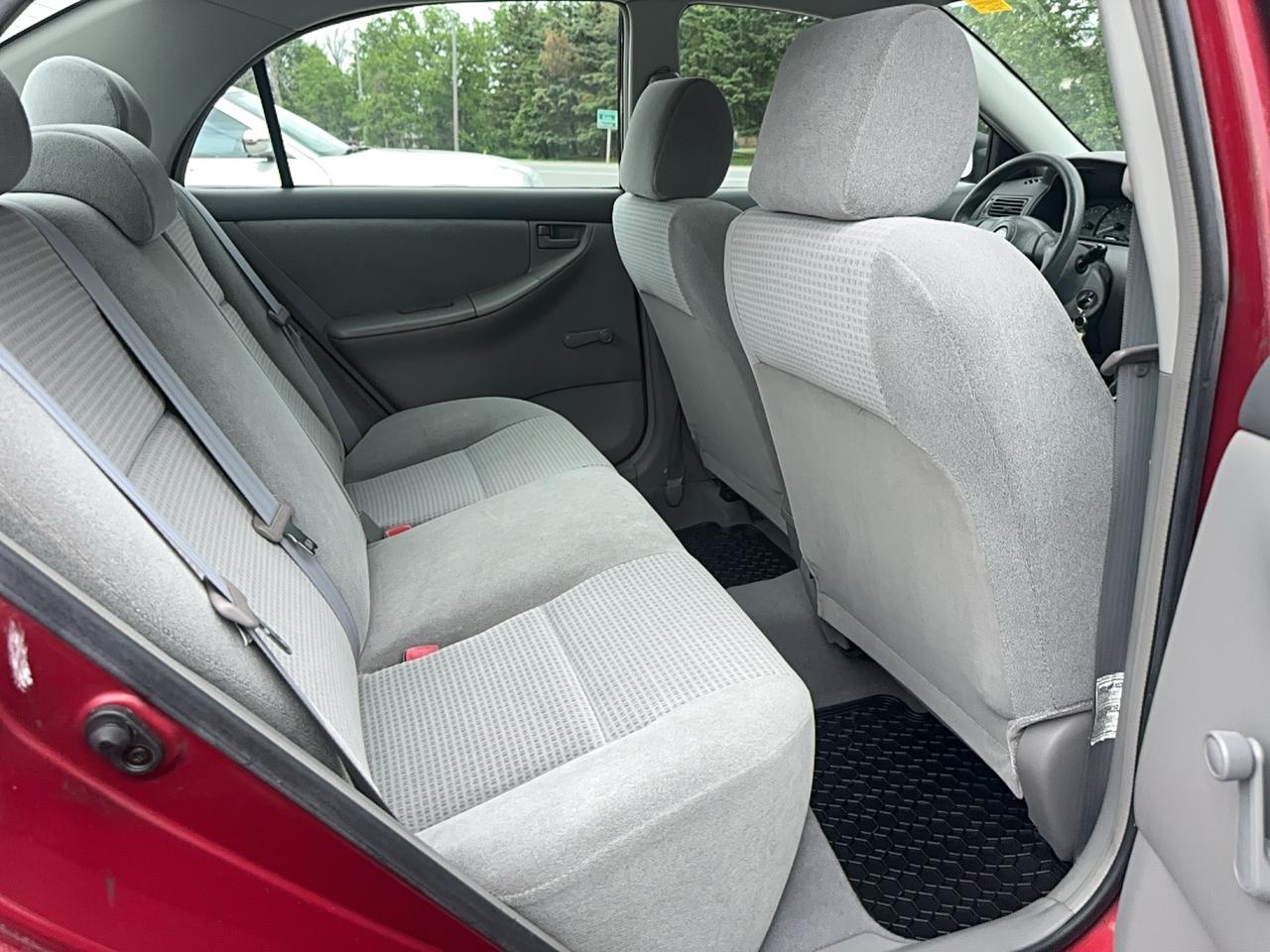 2005 Toyota Corolla CE Photo