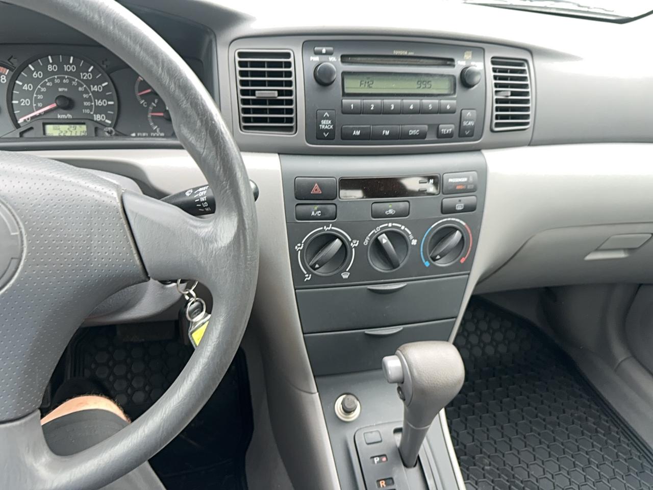 2005 Toyota Corolla CE Photo