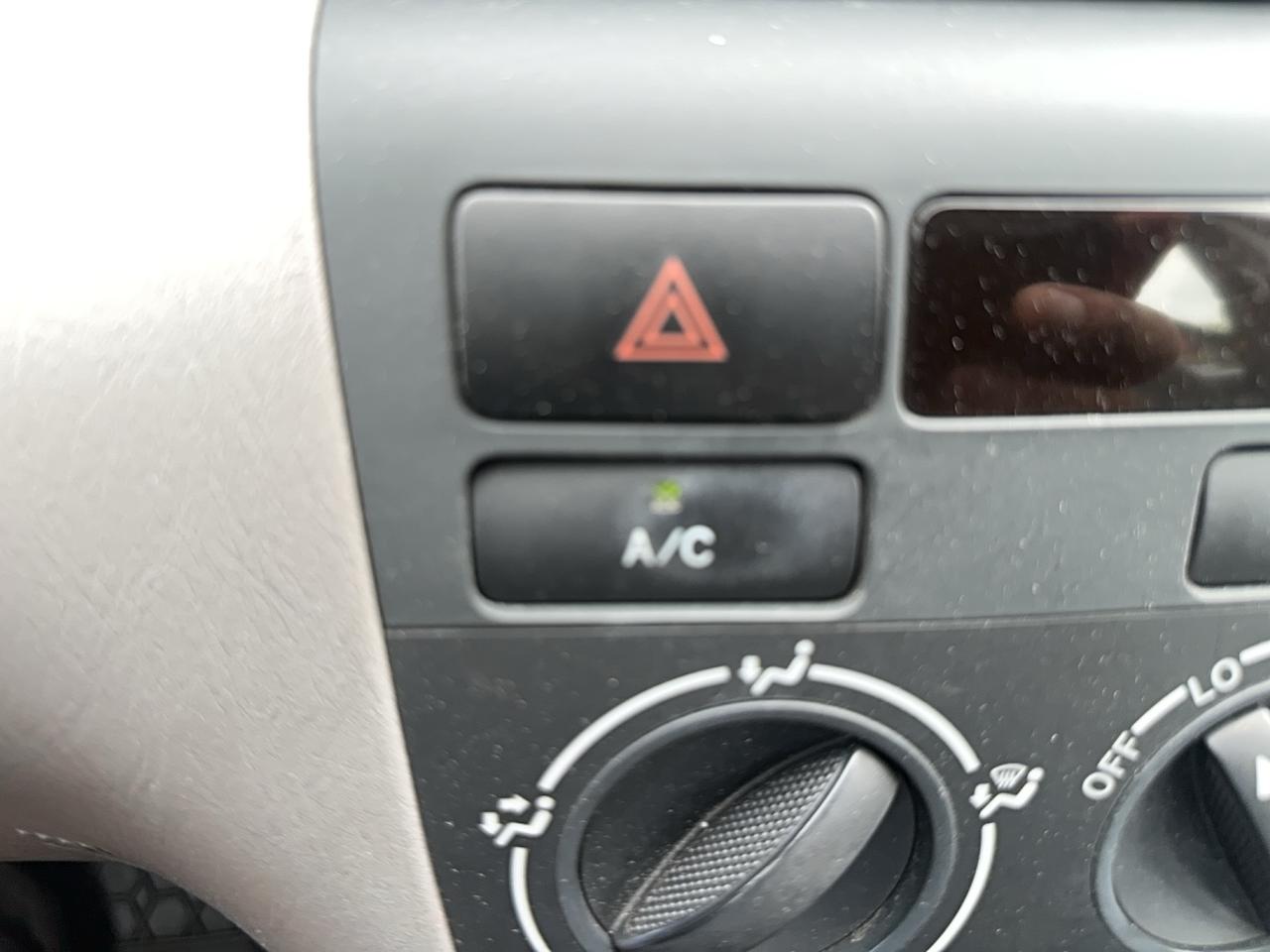 2005 Toyota Corolla CE Photo