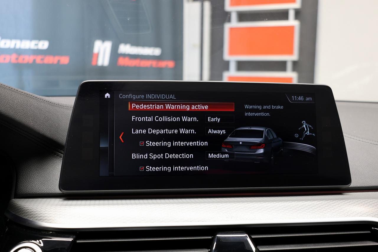 2018 BMW 5 Series M550i xDrive - HUD|NAVI|360CAM|SUNROOF|BLINDSPOT Photo