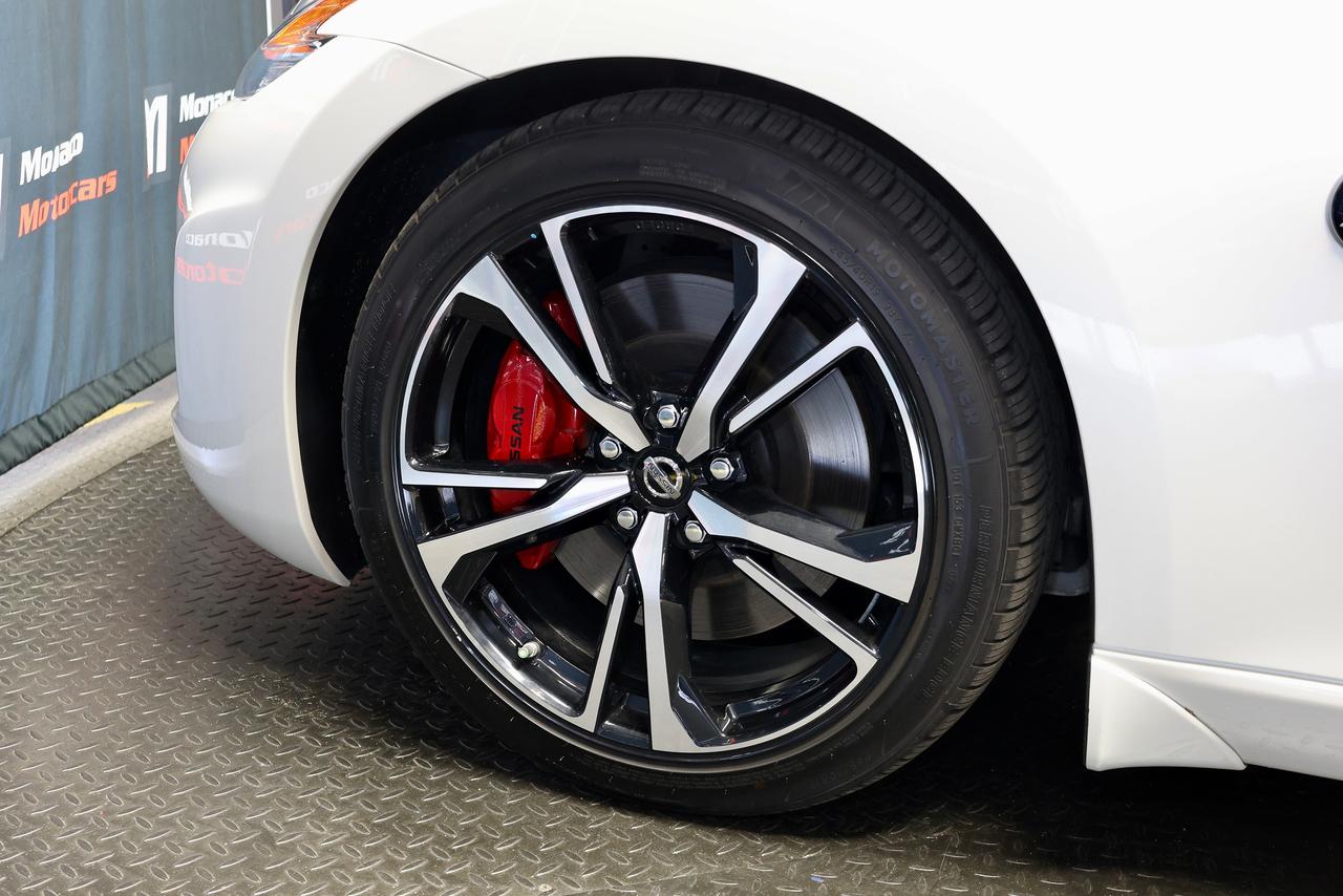 2018 Nissan 370Z Touring Sport Auto - CAMERA|NAVIGATION|PUSH START Photo
