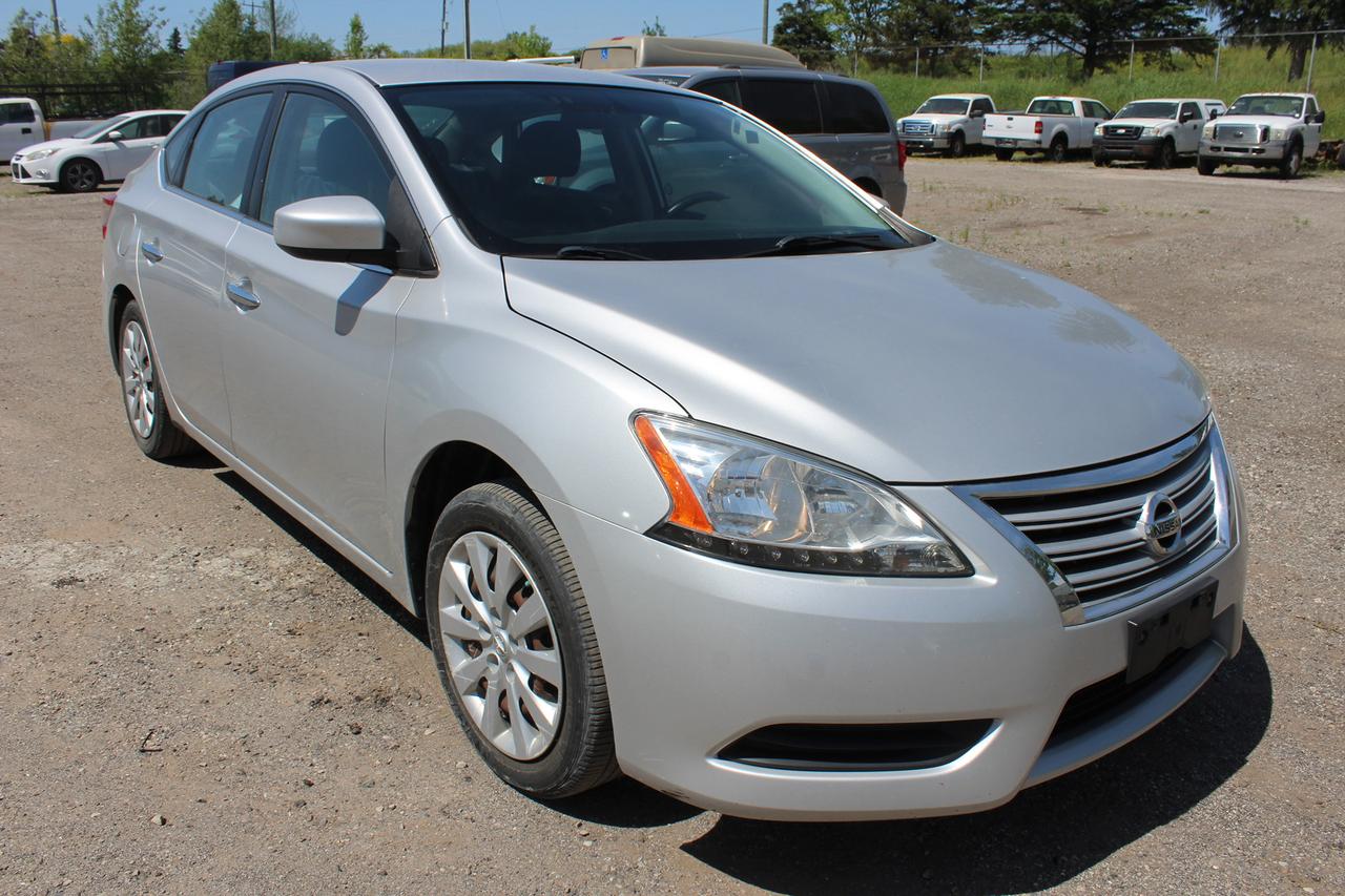 2013 Nissan Sentra S Photo