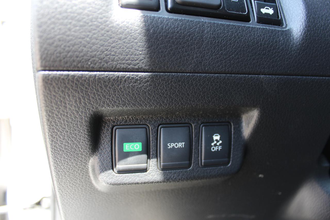 2013 Nissan Sentra S Photo