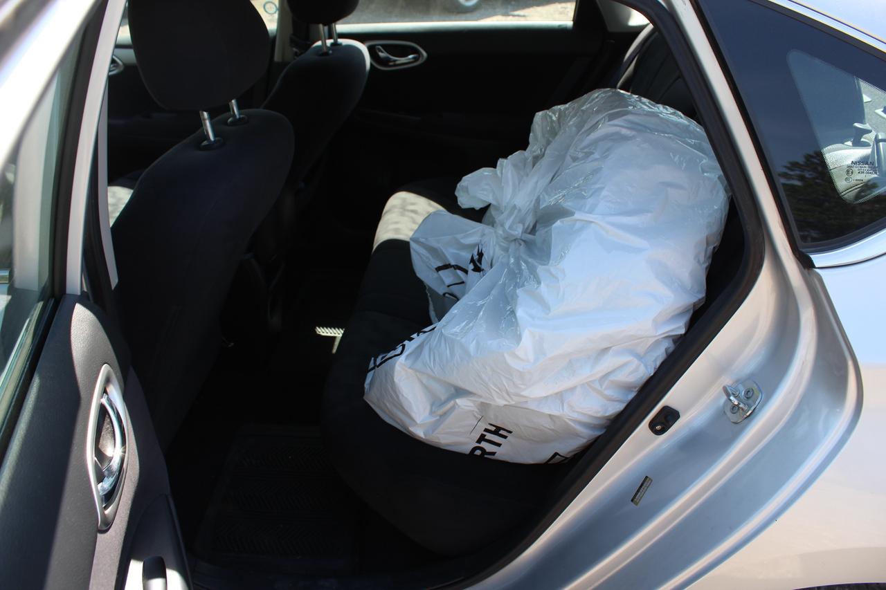 2013 Nissan Sentra S Photo