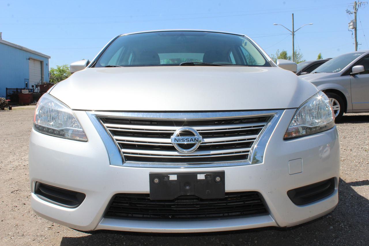 2013 Nissan Sentra S Photo