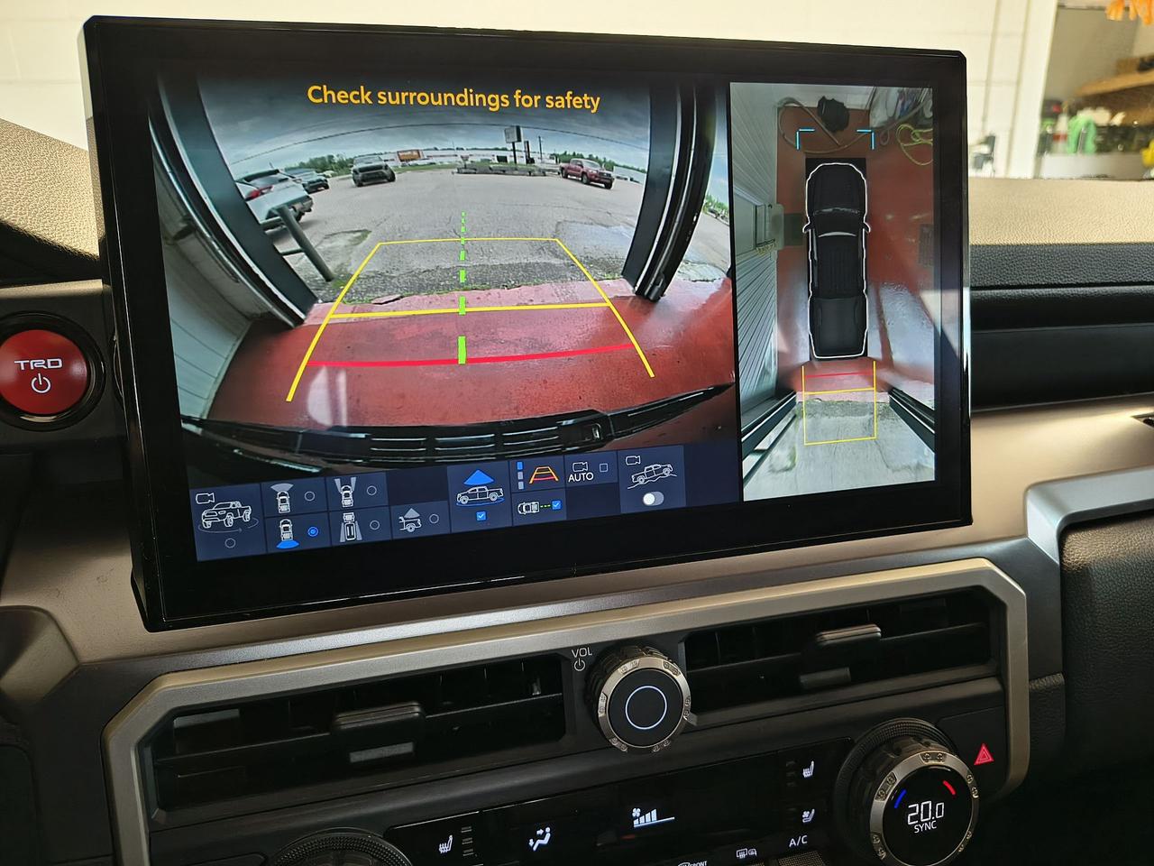 2025 Toyota Tacoma Hybrid Photo0