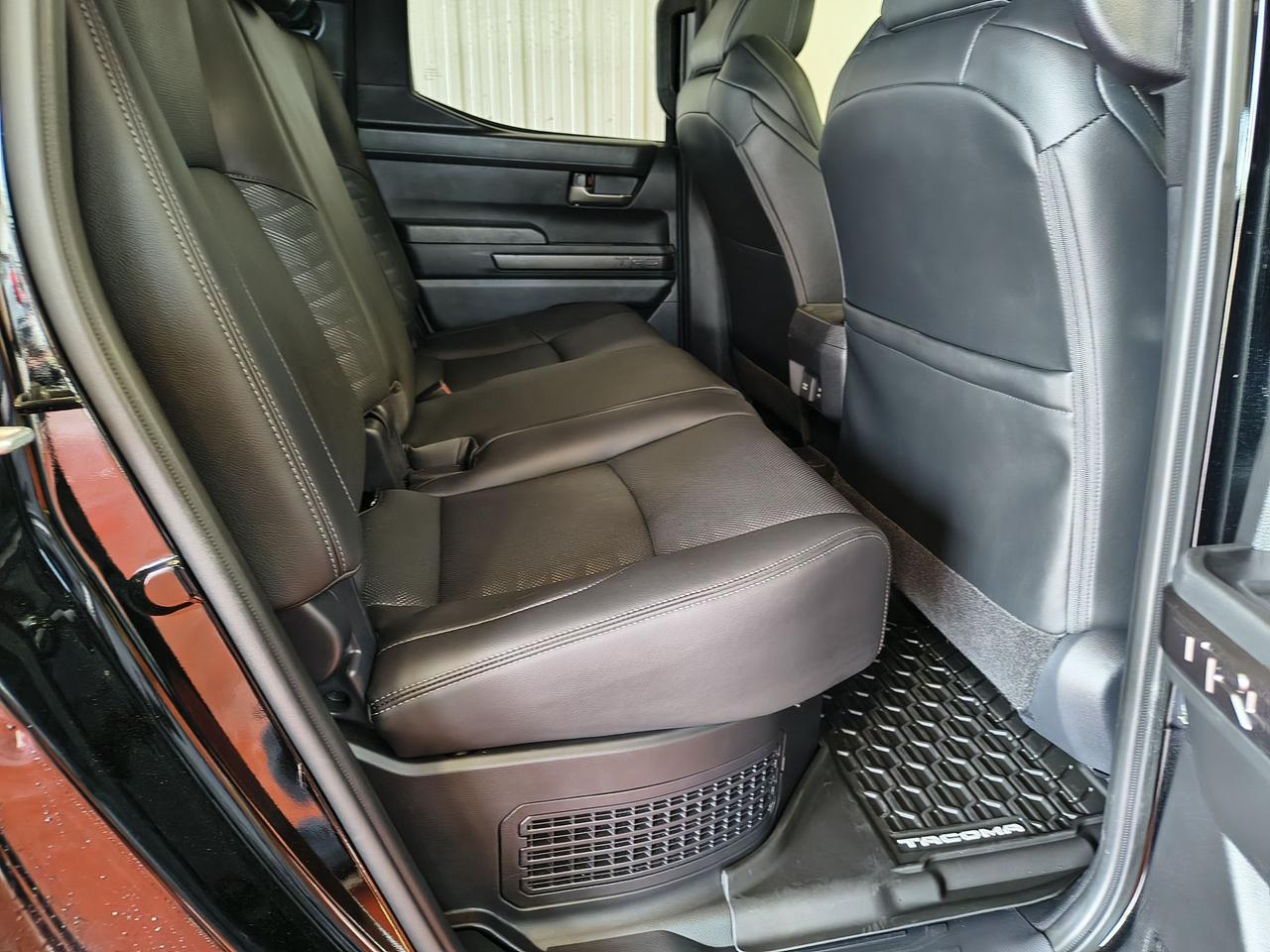 2025 Toyota Tacoma Hybrid Photo
