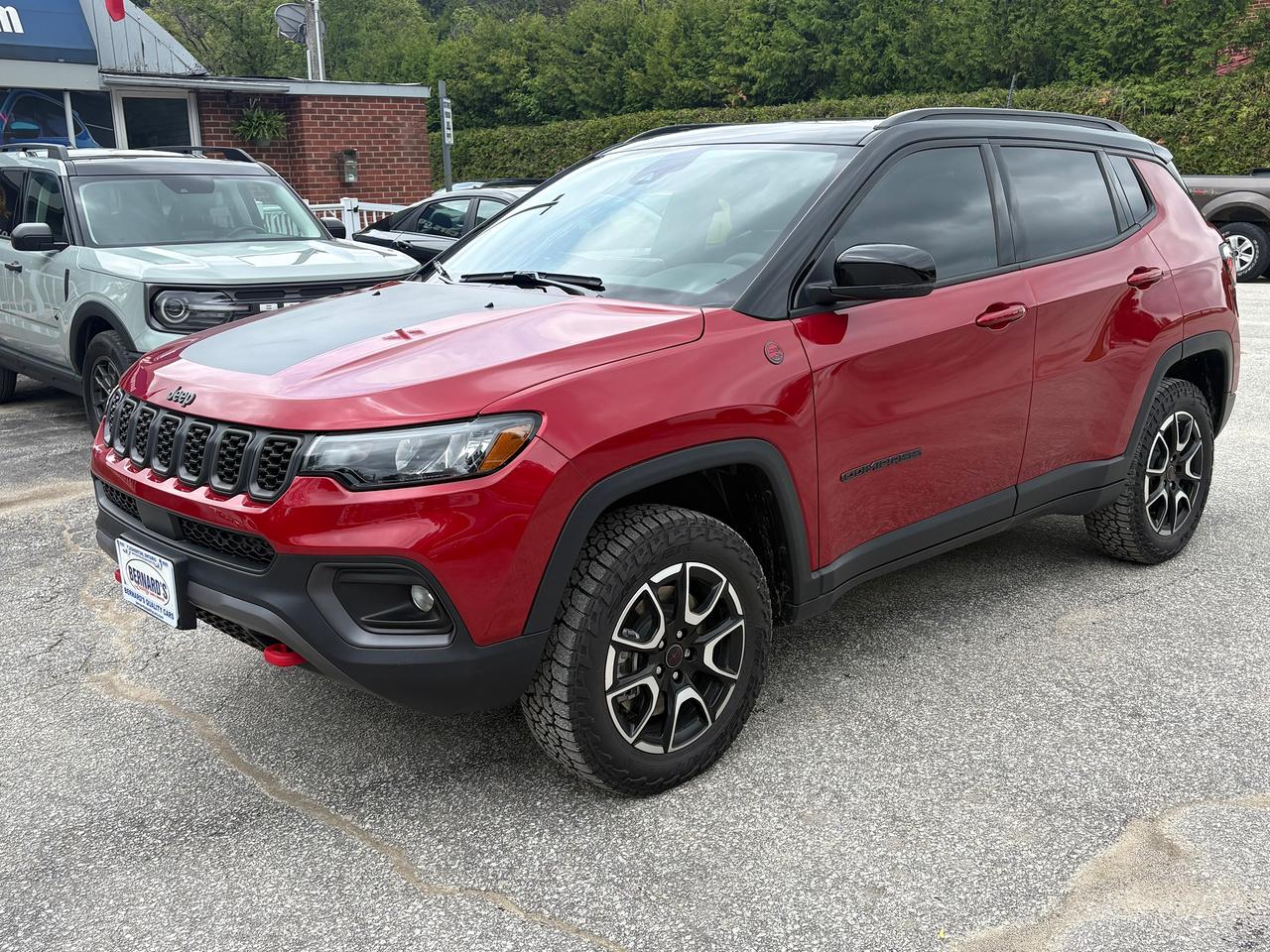 2026 Jeep Compass Trailhawk 4x4 LIKE NEW!