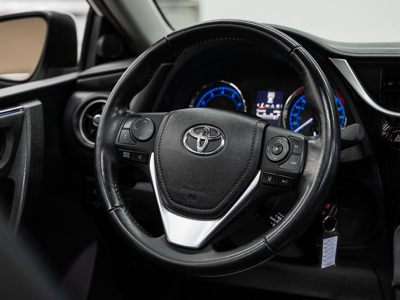 2019 Toyota Corolla SE | Sunroof | Leather | Heated Seats | LaneDep