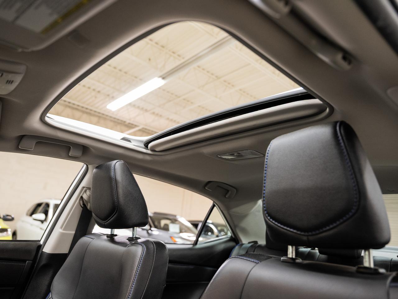 2019 Toyota Corolla SE | Sunroof | Leather | Heated Seats | LaneDep