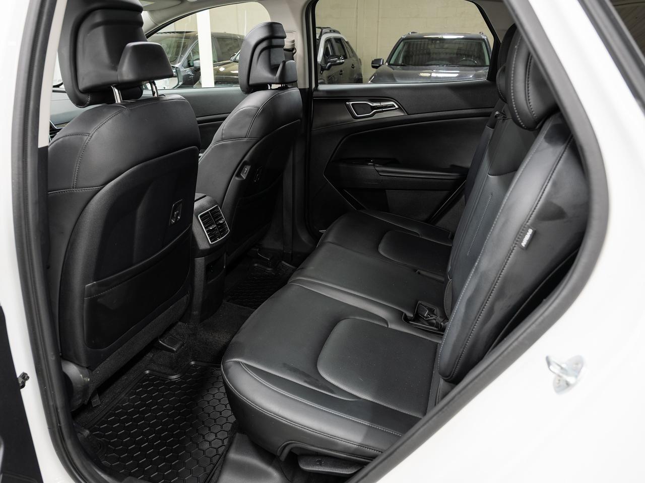 2024 Kia Sportage EX AWD | Nav | Pano roof | Leather | CarPlay