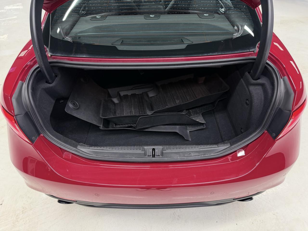 2021 Alfa Romeo Giulia TI SPORT|NAV|BACKUP|ACC|BSM|FCW|LKA|HK SOUND| Photo