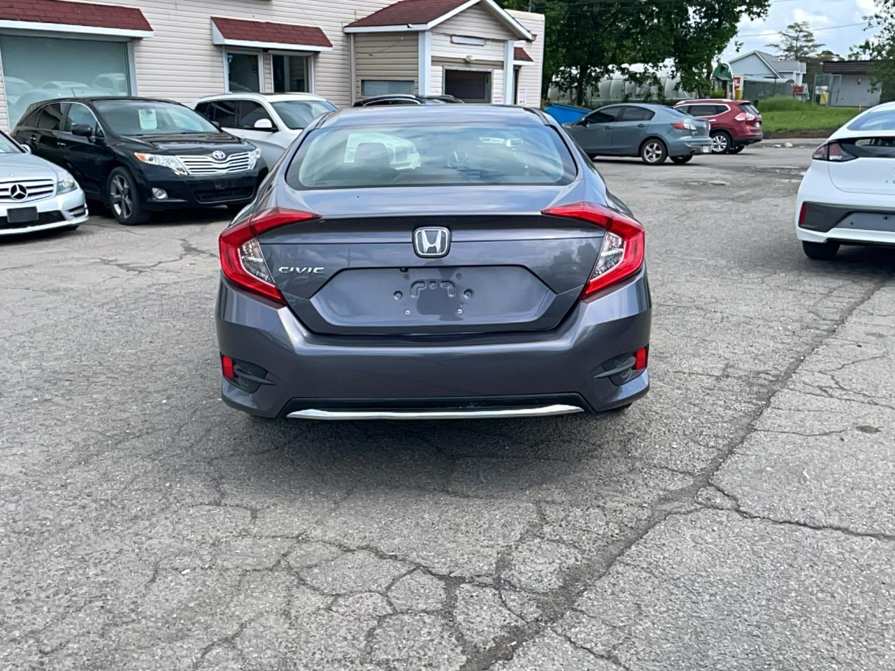 2021 Honda Civic LX -Rebuilt title Photo