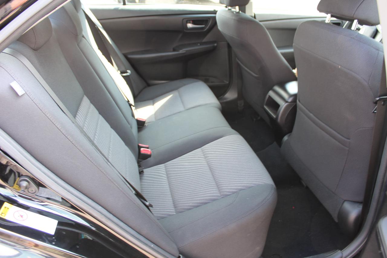 2017 Toyota Camry LE Photo