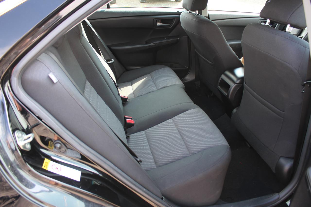 2017 Toyota Camry LE Photo