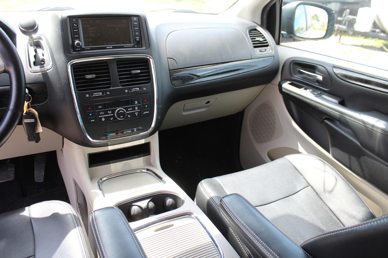 2018 Dodge Grand Caravan Crew Plus Photo