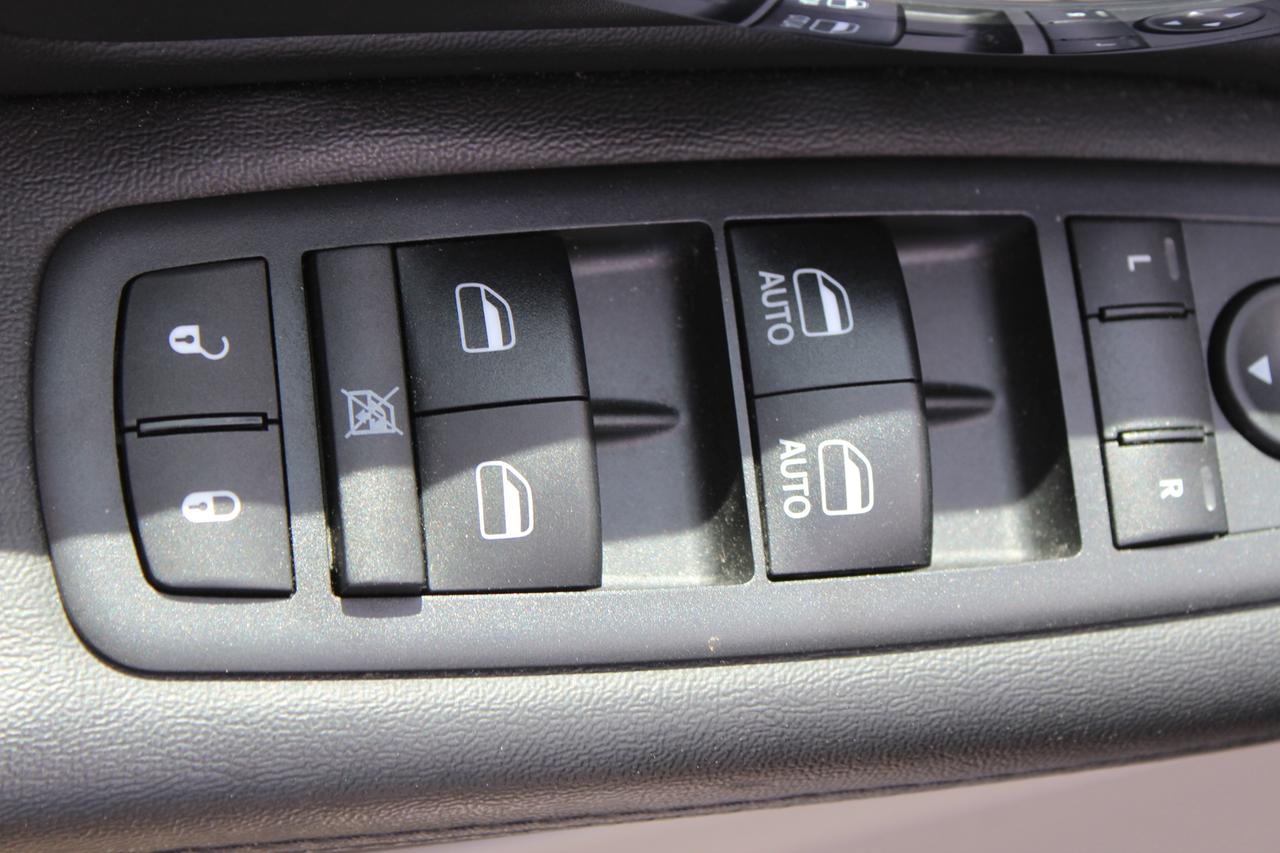 2018 Dodge Grand Caravan Crew Plus Photo