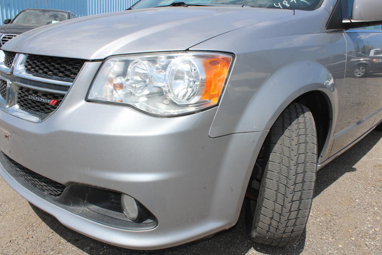 2018 Dodge Grand Caravan Crew Plus Photo
