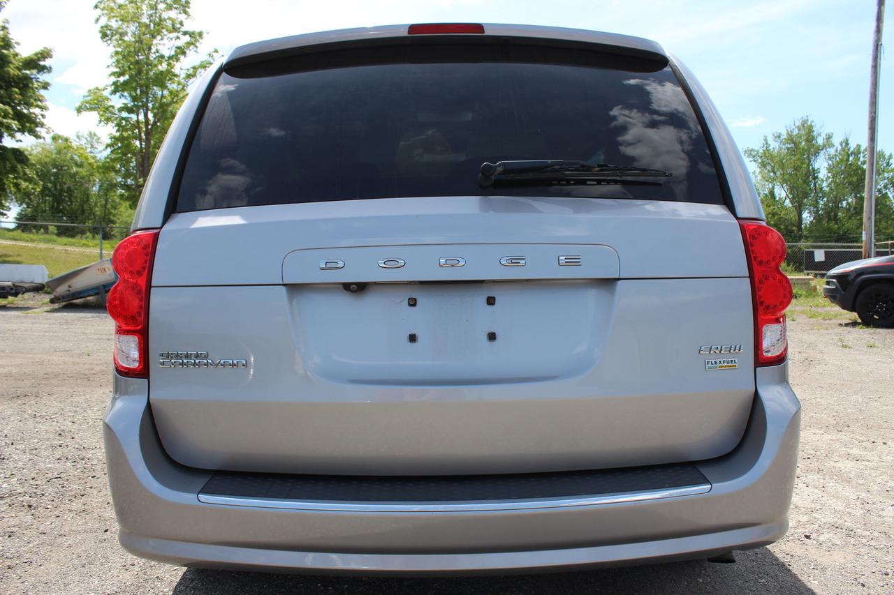2018 Dodge Grand Caravan Crew Plus Photo