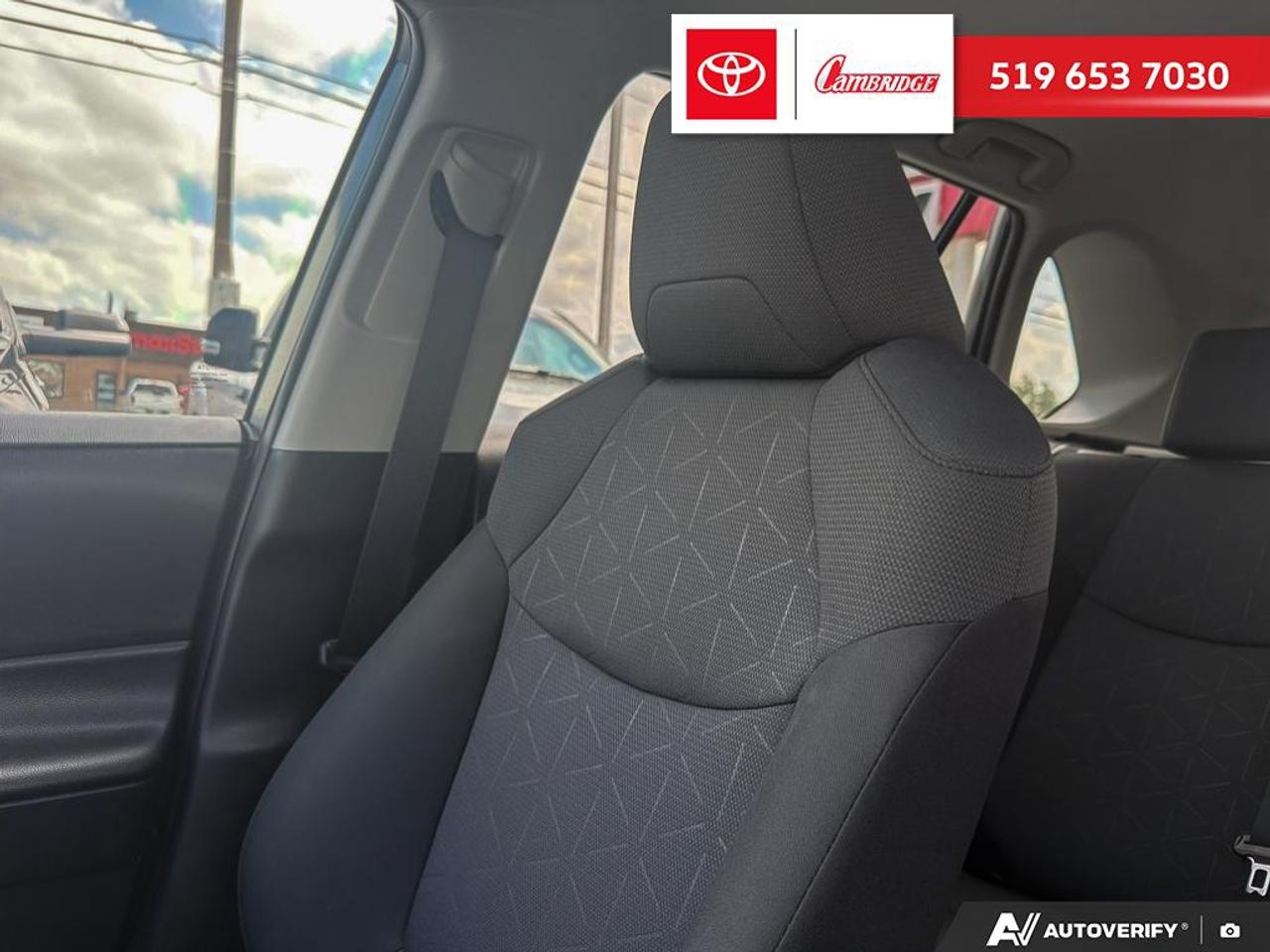 2025 Toyota RAV4 XLE Photo