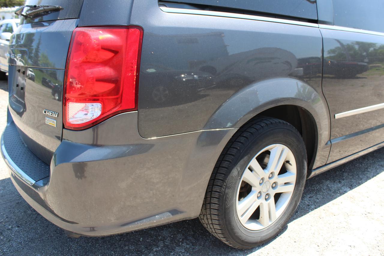 2017 Dodge Grand Caravan Crew Plus Photo