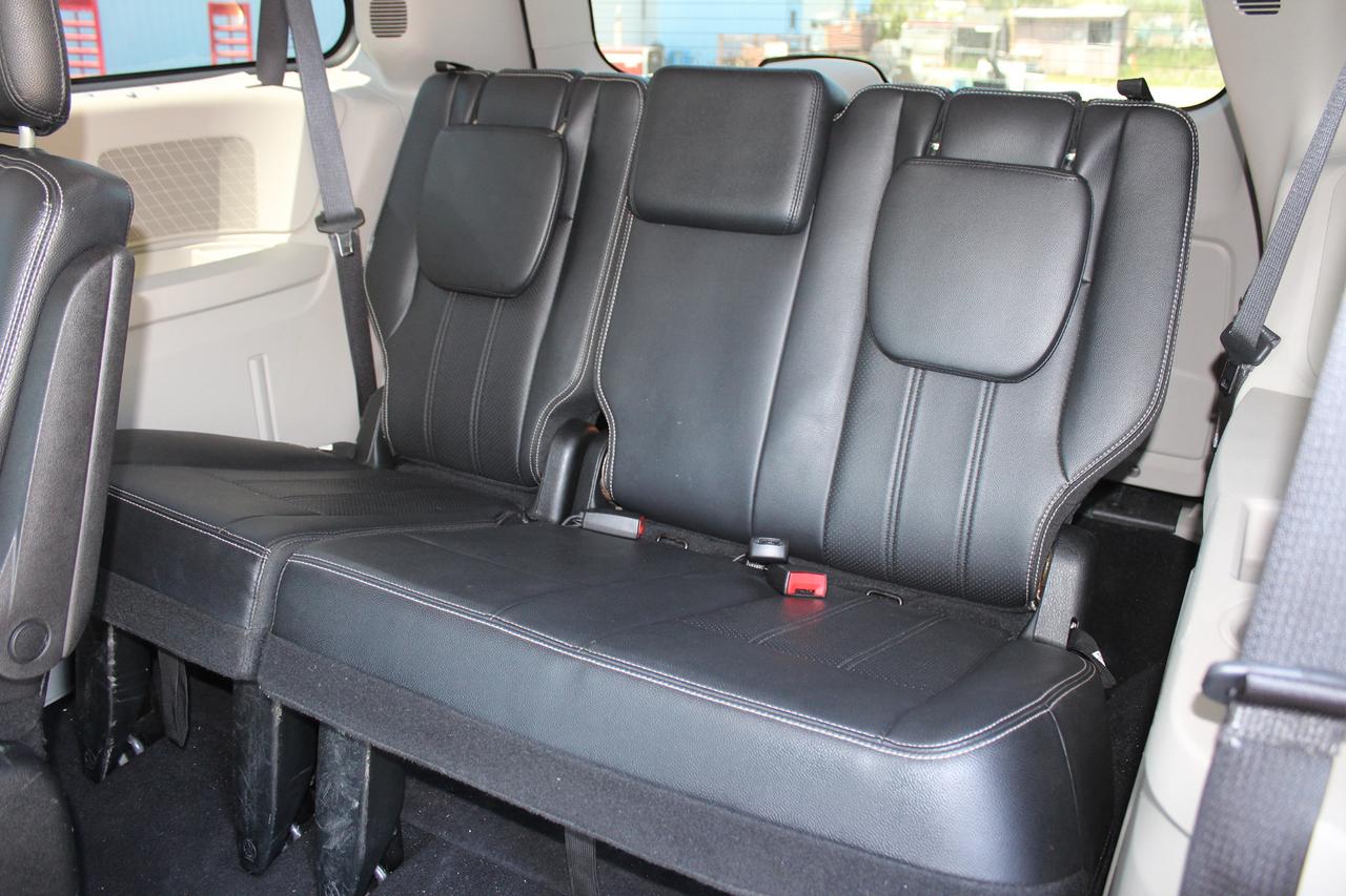 2017 Dodge Grand Caravan Crew Plus Photo