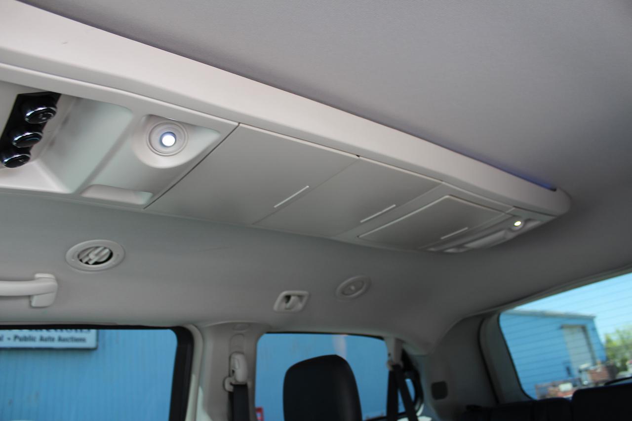 2017 Dodge Grand Caravan Crew Plus Photo