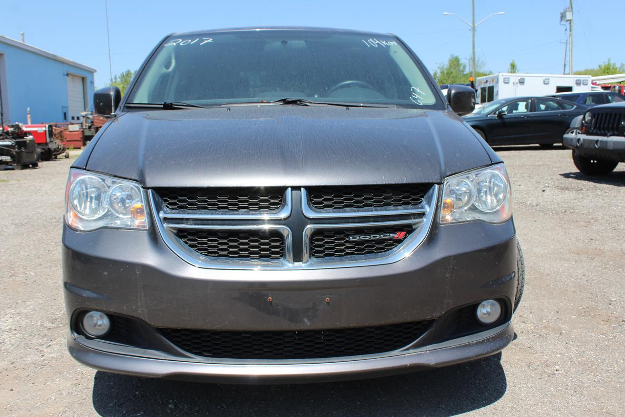 2017 Dodge Grand Caravan Crew Plus Photo