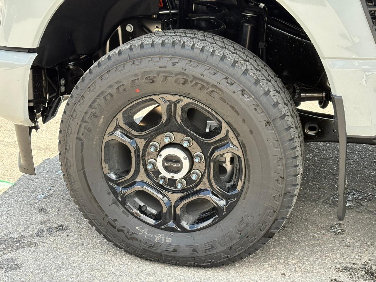 2026 Ford F-350 Super Duty SRW XL 4WD Crew Cab 6.75' Box Photo