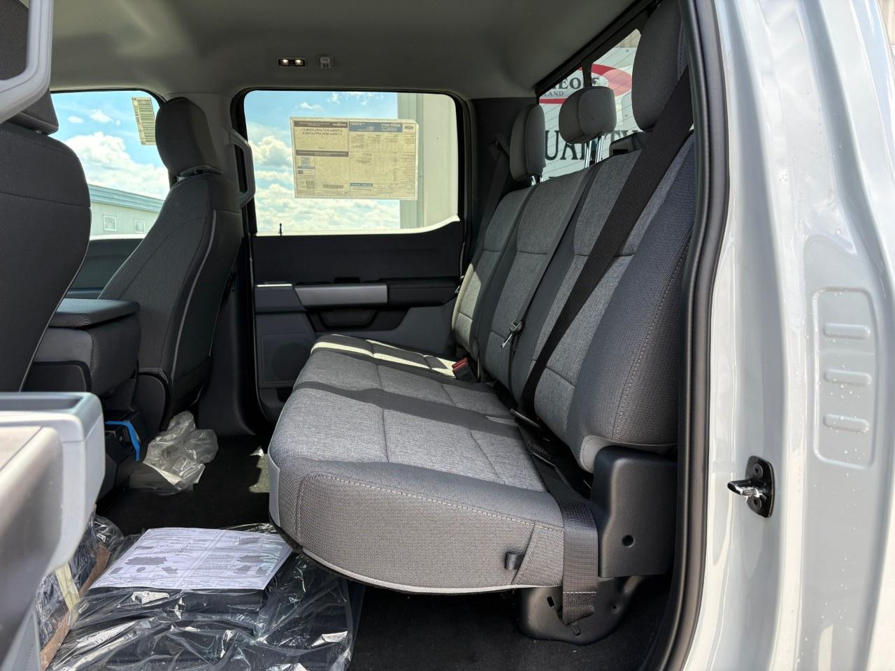 2026 Ford F-350 Super Duty SRW XL 4WD Crew Cab 6.75' Box Photo
