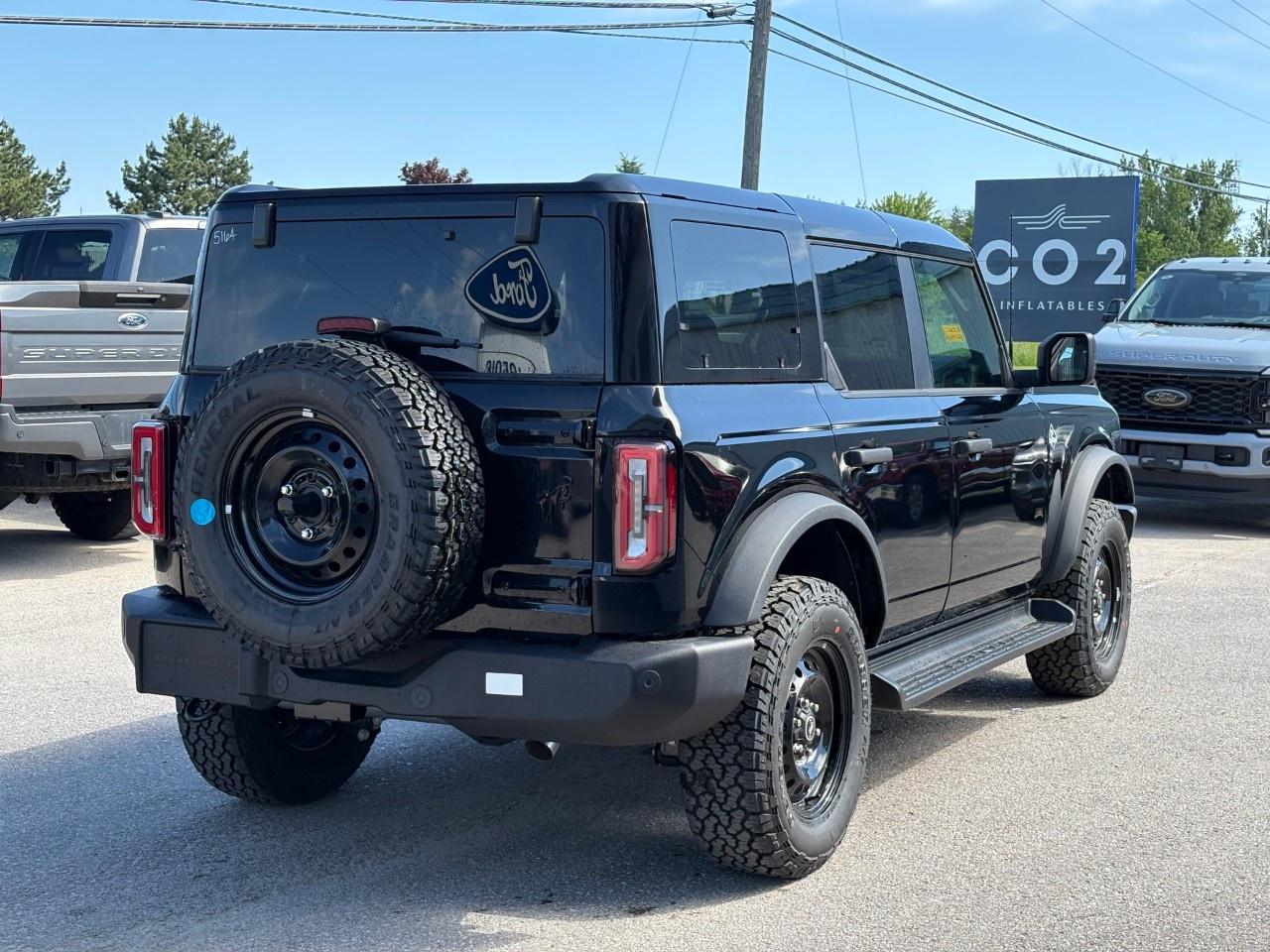 2026 Ford Bronco OUTER BANKS 4 DOOR 4X4 Photo