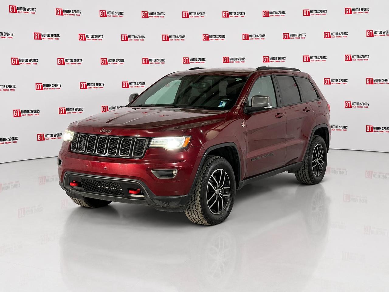 Used 2017 Jeep Grand Cherokee 4WD 4dr Trailhawk for sale in Calgary, AB