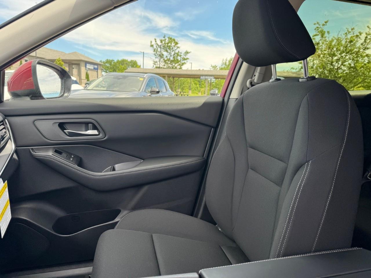 2026 Nissan Rogue AWD S Photo