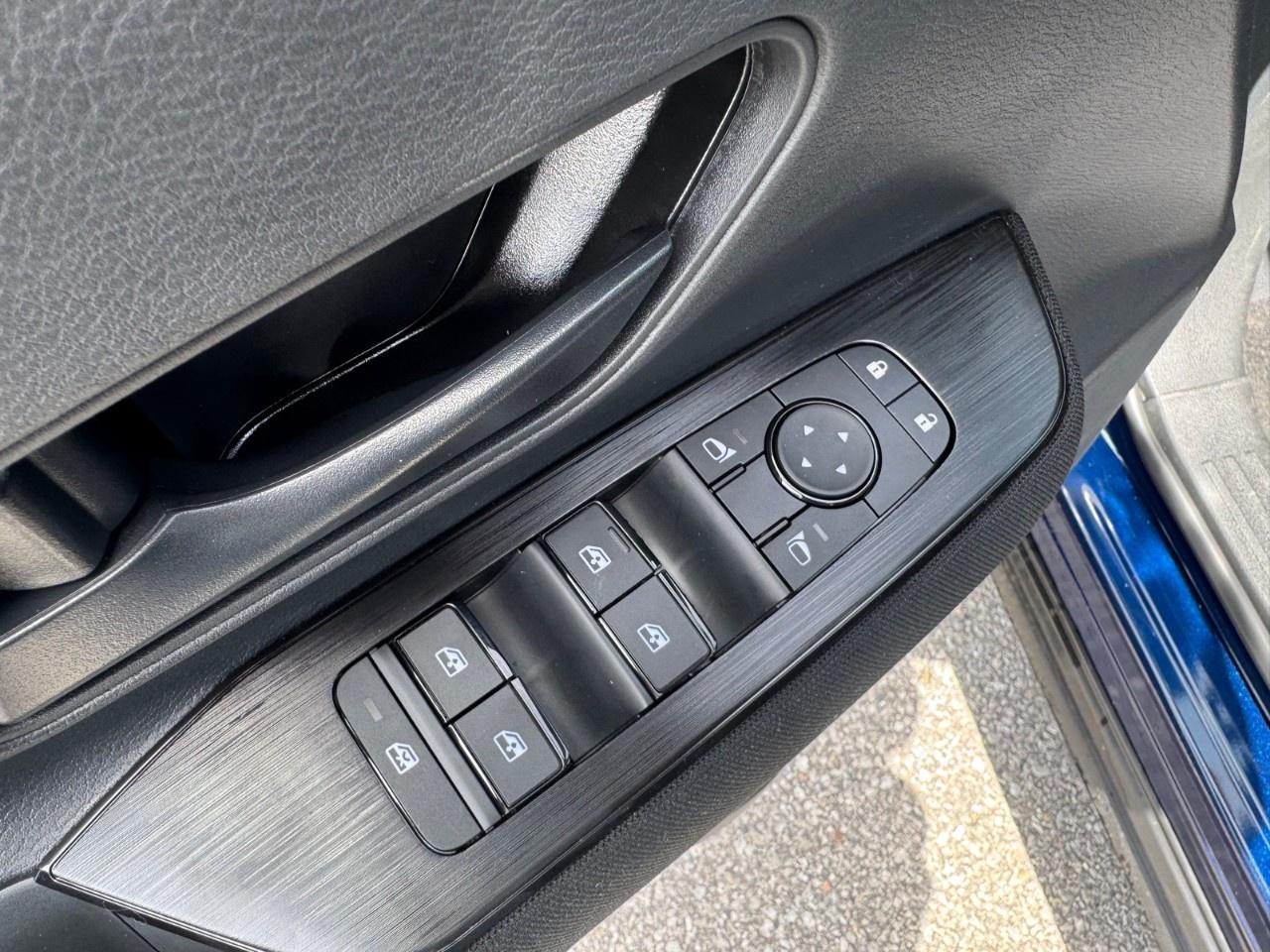 2026 Nissan Kicks S AWD Photo