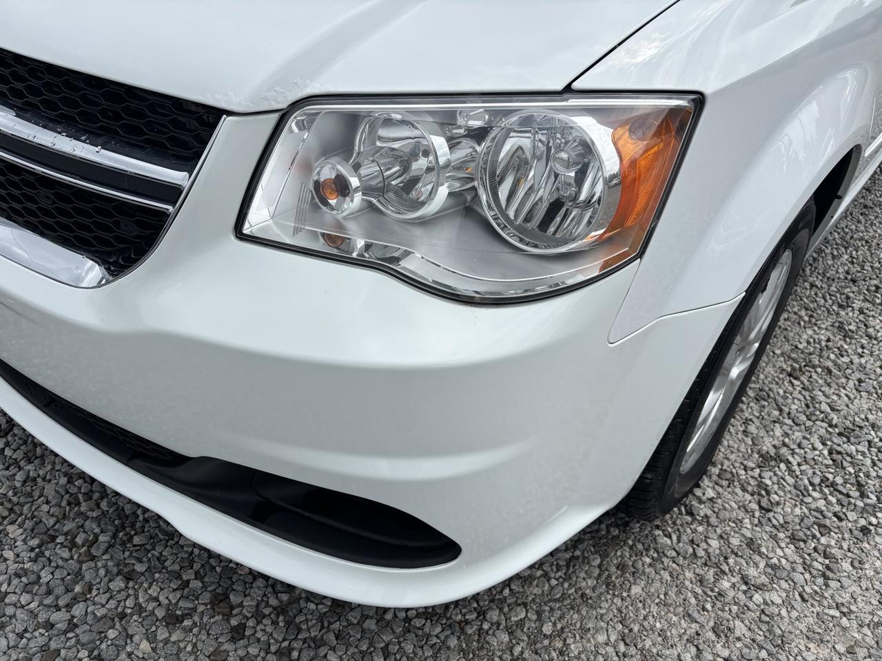 2016 Dodge Grand Caravan SE Photo