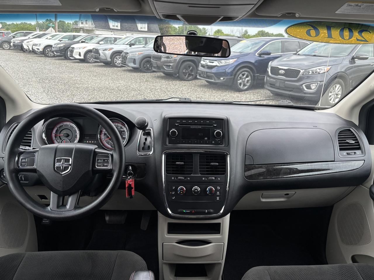 2016 Dodge Grand Caravan SE Photo