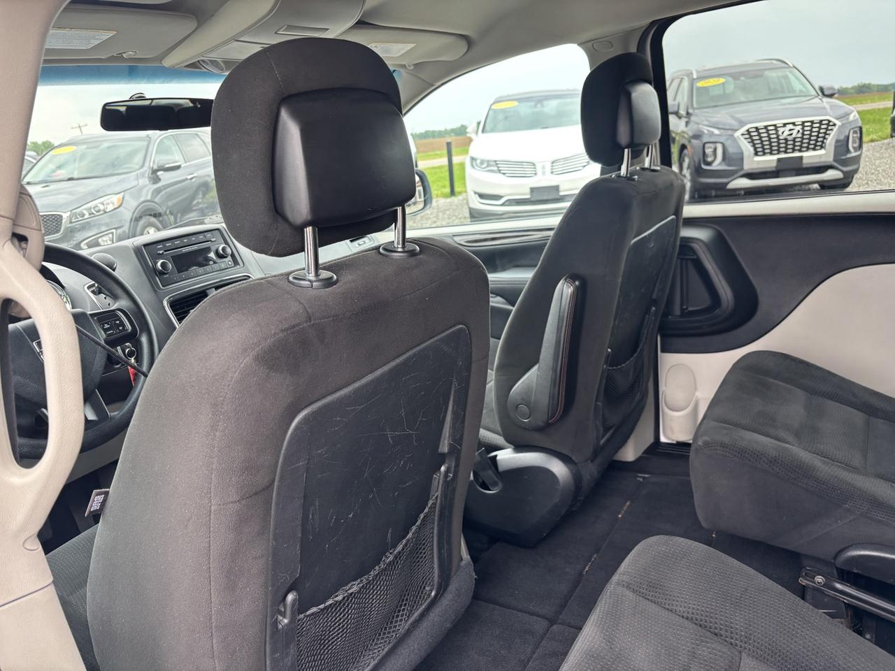 2016 Dodge Grand Caravan SE Photo