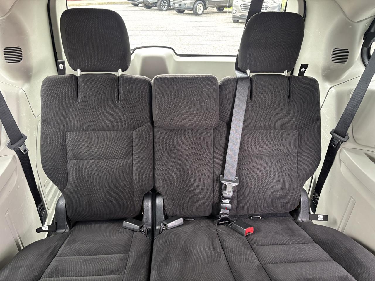 2016 Dodge Grand Caravan SE Photo