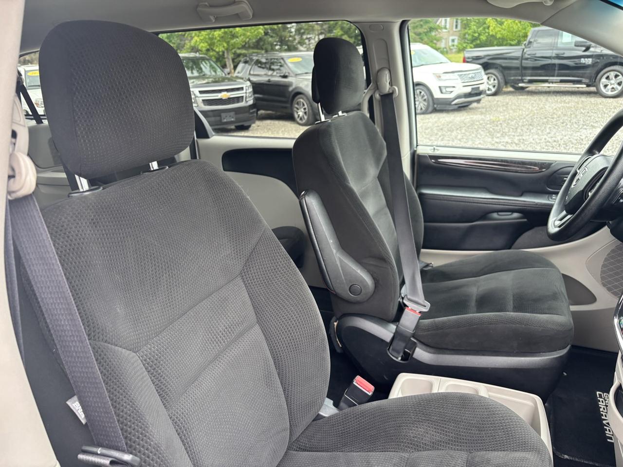 2016 Dodge Grand Caravan SE Photo