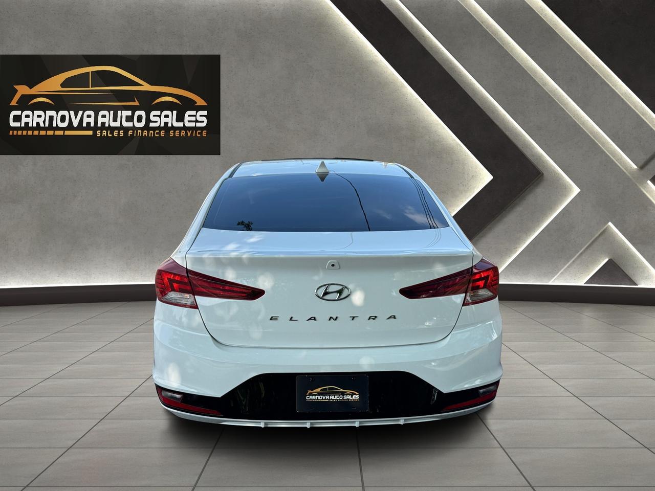 2019 Hyundai Elantra Preferred  w/Sun & Safety Package+CLEAN CARFAX Photo