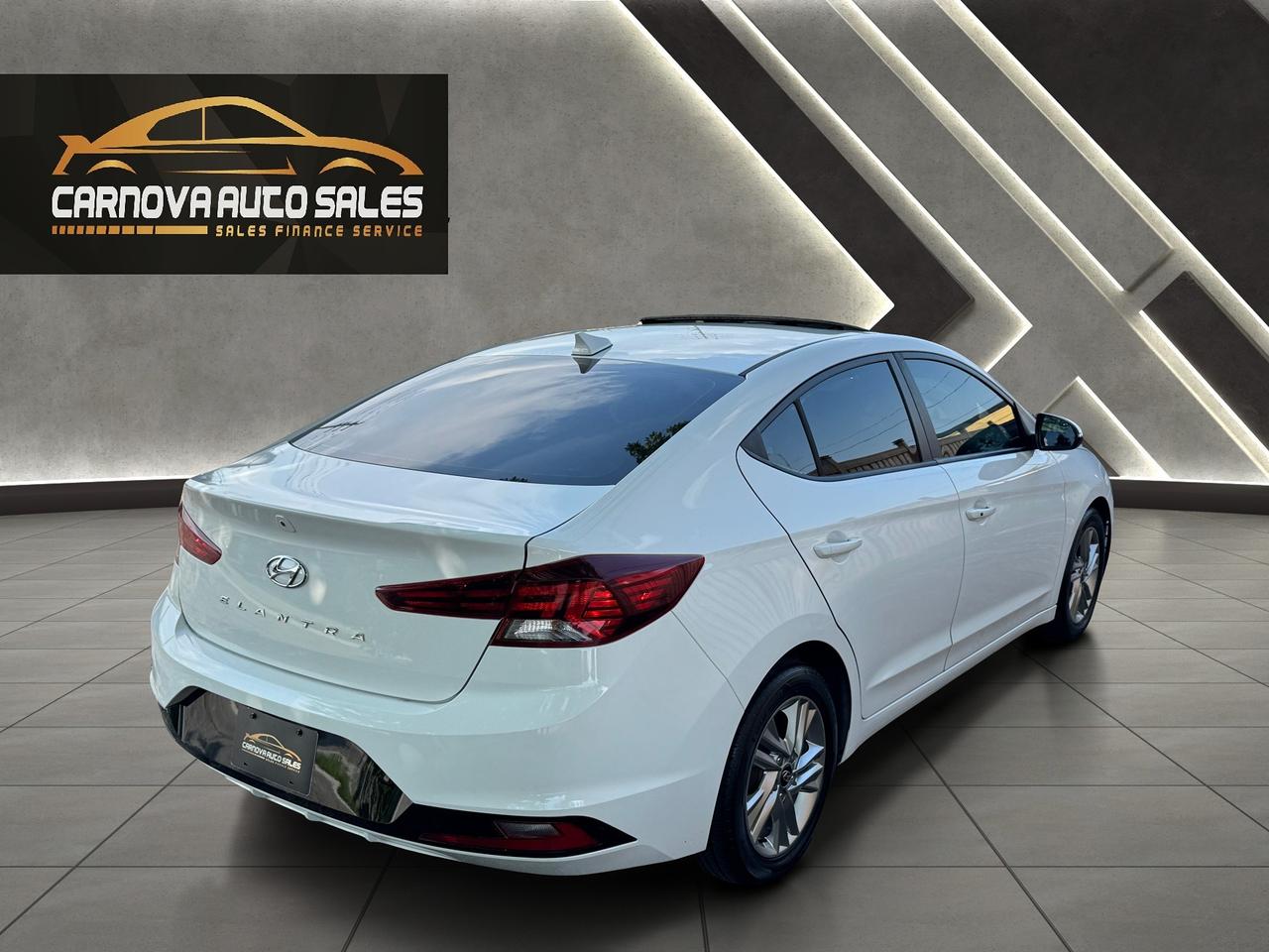 2019 Hyundai Elantra Preferred  w/Sun & Safety Package+CLEAN CARFAX Photo