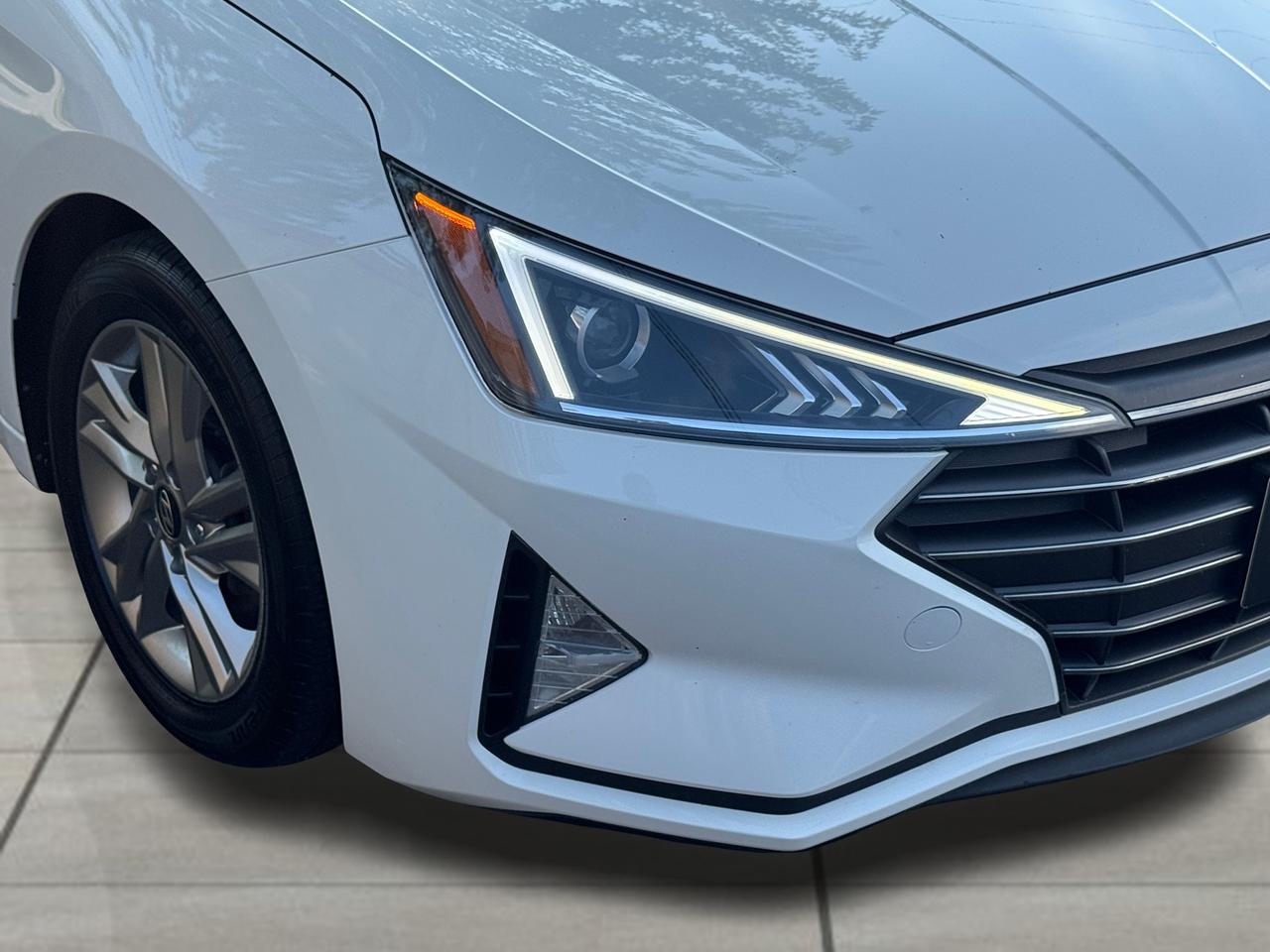 2019 Hyundai Elantra Preferred  w/Sun & Safety Package+CLEAN CARFAX Photo