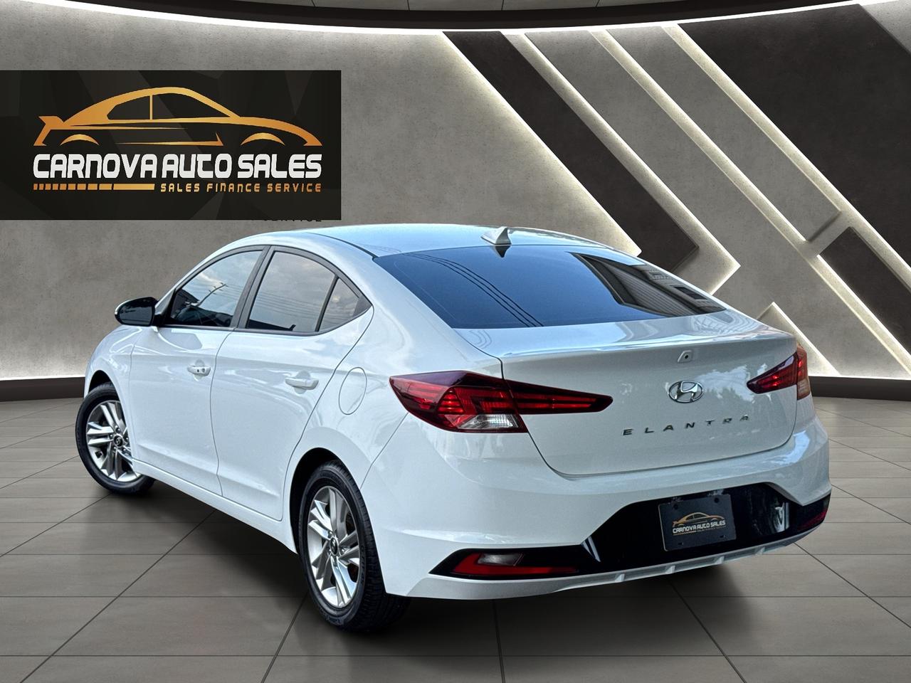 2019 Hyundai Elantra Preferred  w/Sun & Safety Package+CLEAN CARFAX Photo