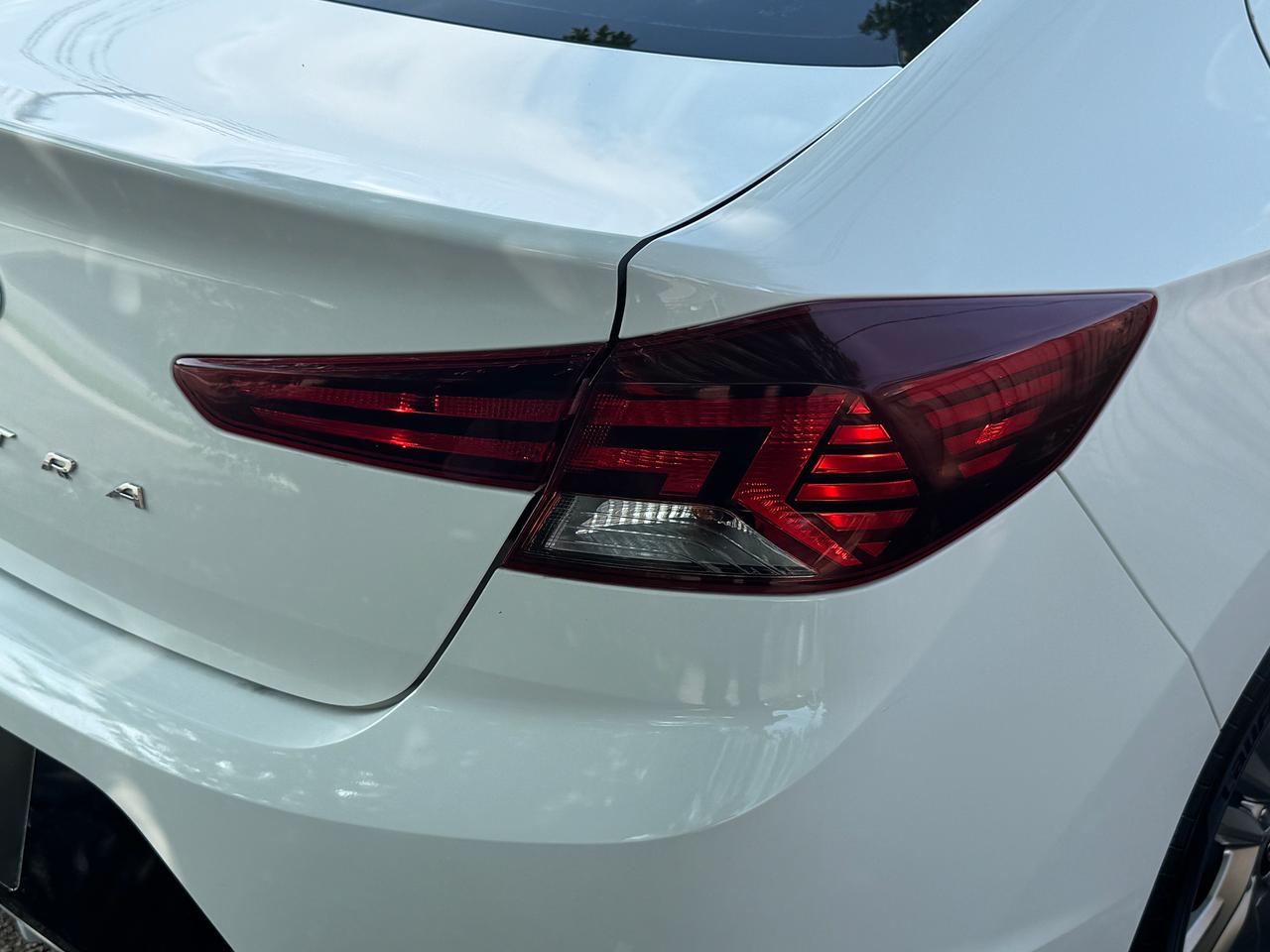 2019 Hyundai Elantra Preferred  w/Sun & Safety Package+CLEAN CARFAX Photo