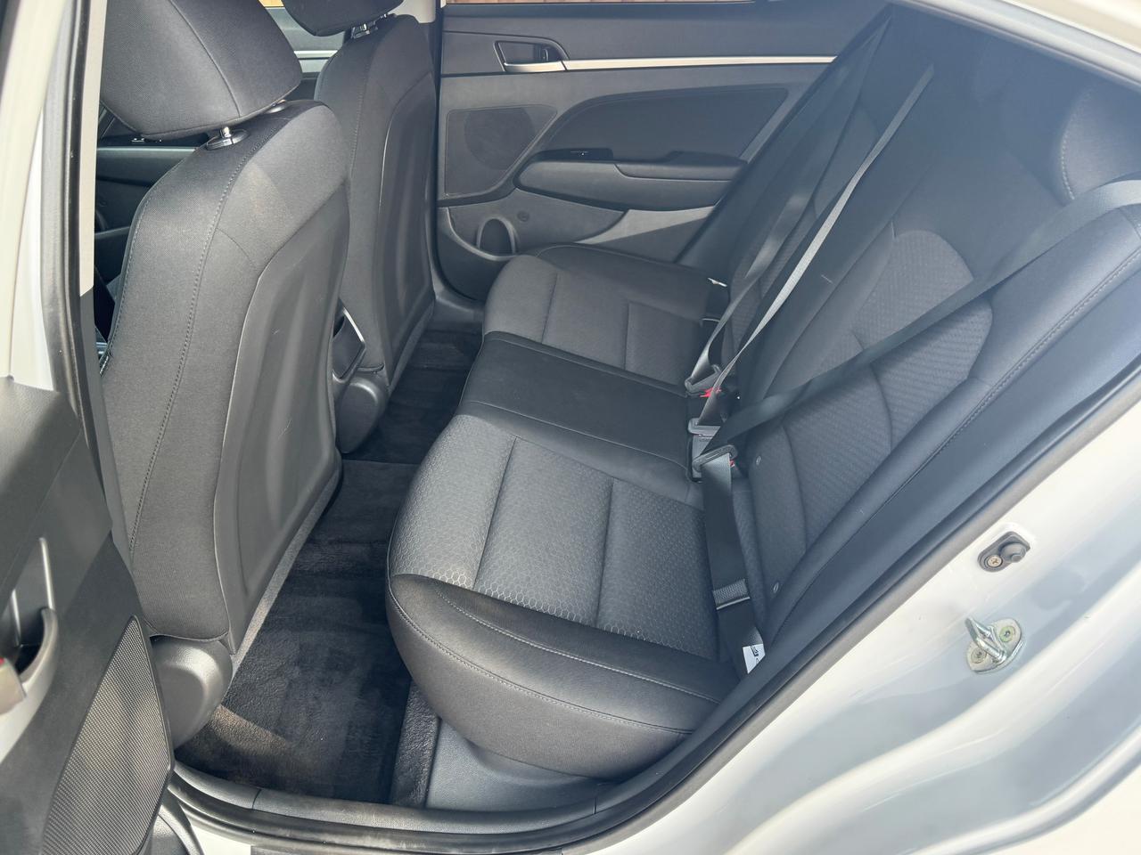 2019 Hyundai Elantra Preferred  w/Sun & Safety Package+CLEAN CARFAX Photo