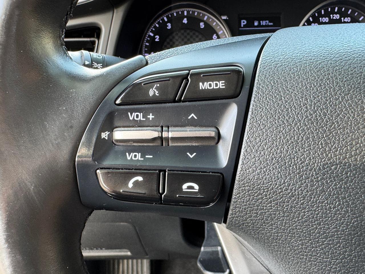 2019 Hyundai Elantra Preferred  w/Sun & Safety Package+CLEAN CARFAX Photo