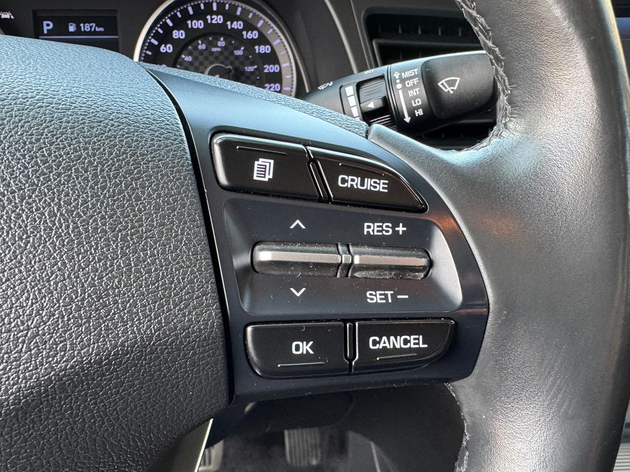 2019 Hyundai Elantra Preferred  w/Sun & Safety Package+CLEAN CARFAX Photo