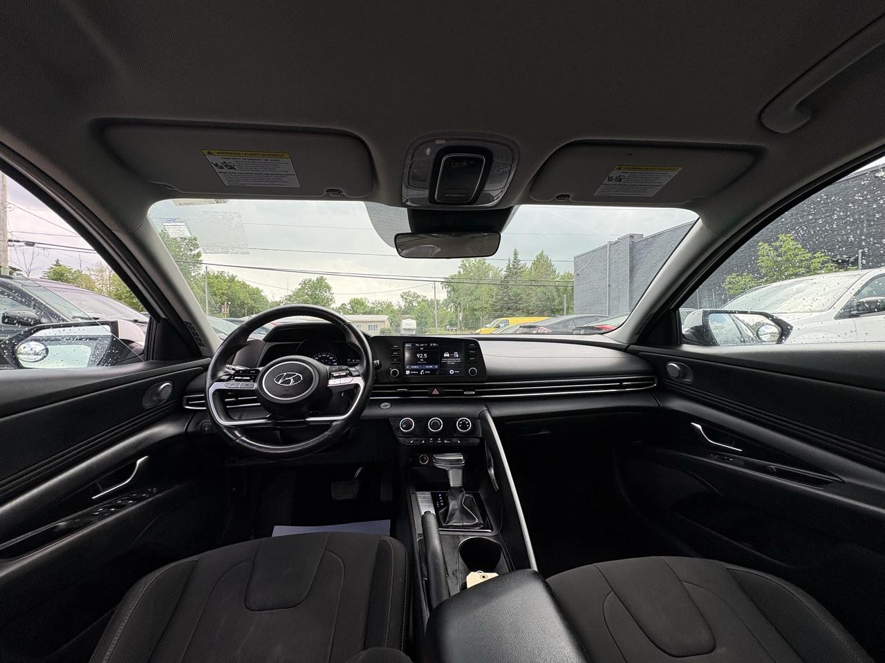 2021 Hyundai Elantra Preferred Photo