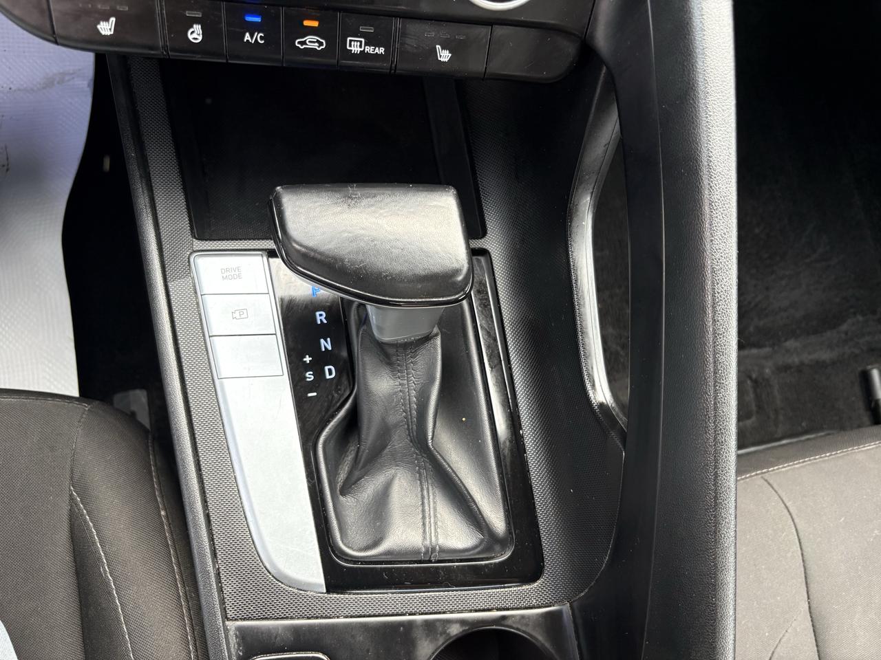 2021 Hyundai Elantra Preferred Photo
