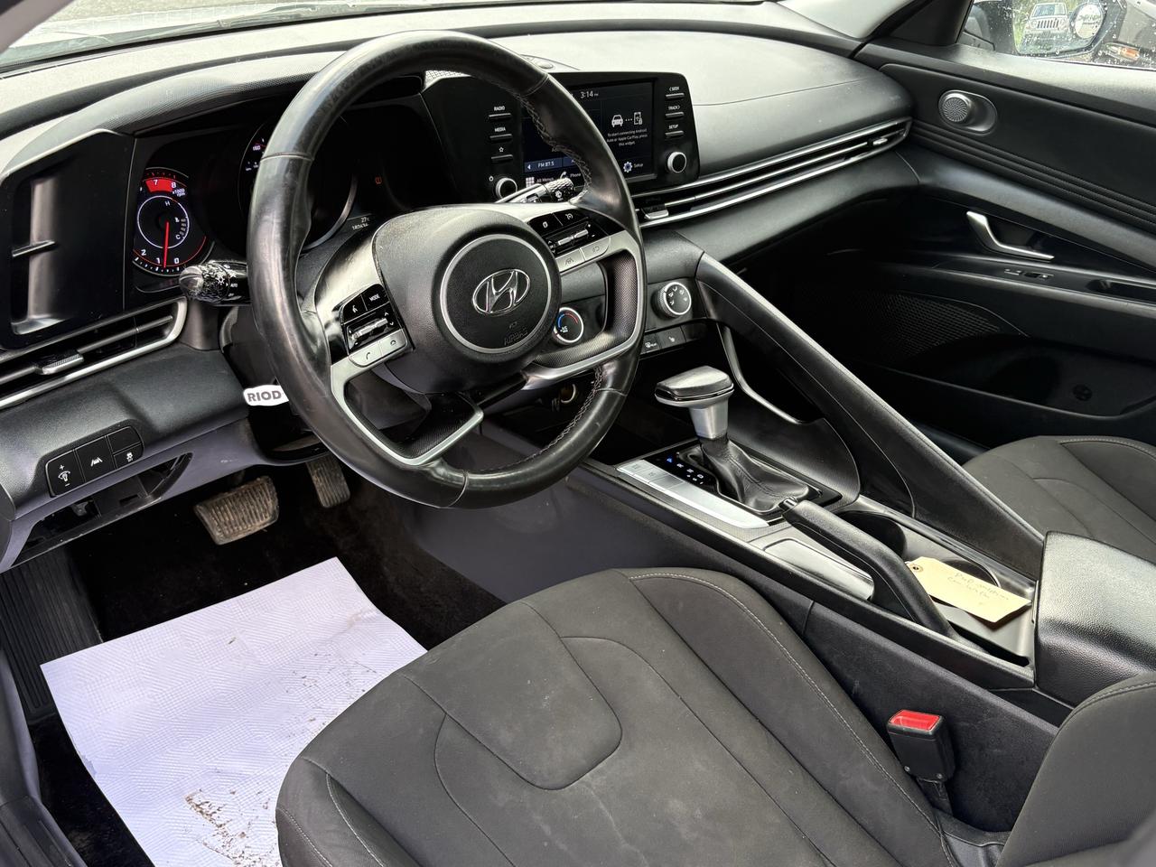 2021 Hyundai Elantra Preferred Photo